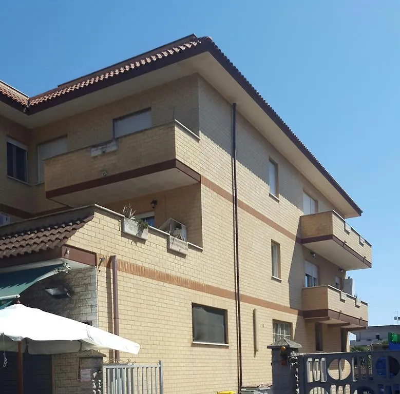 דירות פיומיצ'ינו Casa Vacanze Giramondo איטליה