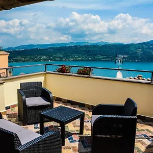 2* בית הארחה Atlantis Castelgandolfo